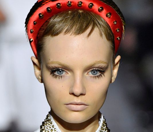 Beauty tips: swing back to 60s lashes