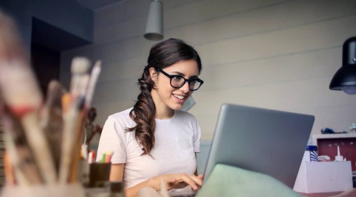 10 Things You Need To Look Out For In A Leading CRM Software Solution