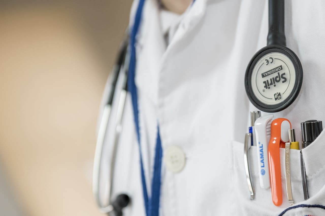 male-nursing-style-header-image